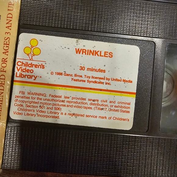 Wrinkles in Need of Cuddles VHS Tape 1988 Puppets Live-Action Childrens & Family - Picture 4 of 4